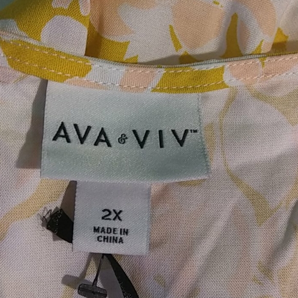 Ava & viv 2x Yellow Blush Vneck dress Plus Size - Picture 3 of 4